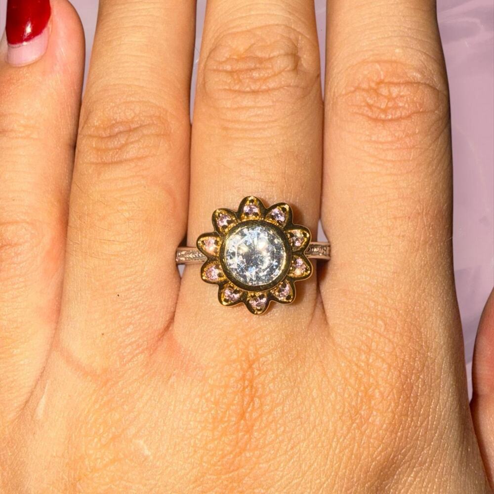 Stunning Y2K whimsy fairy core 925 Sterling Silver pink bicolor flower gems ring